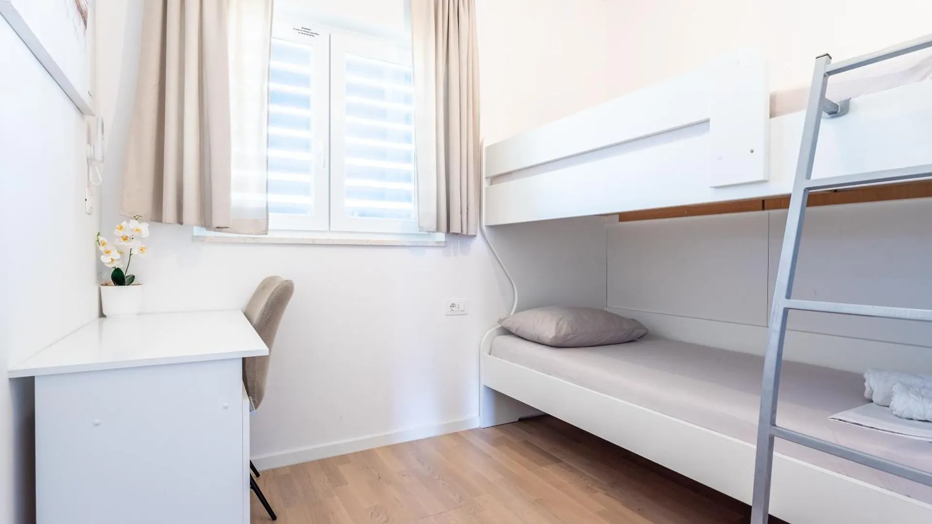 New Luxury 3-Bedroom Penthouse With Huge Terrace Split