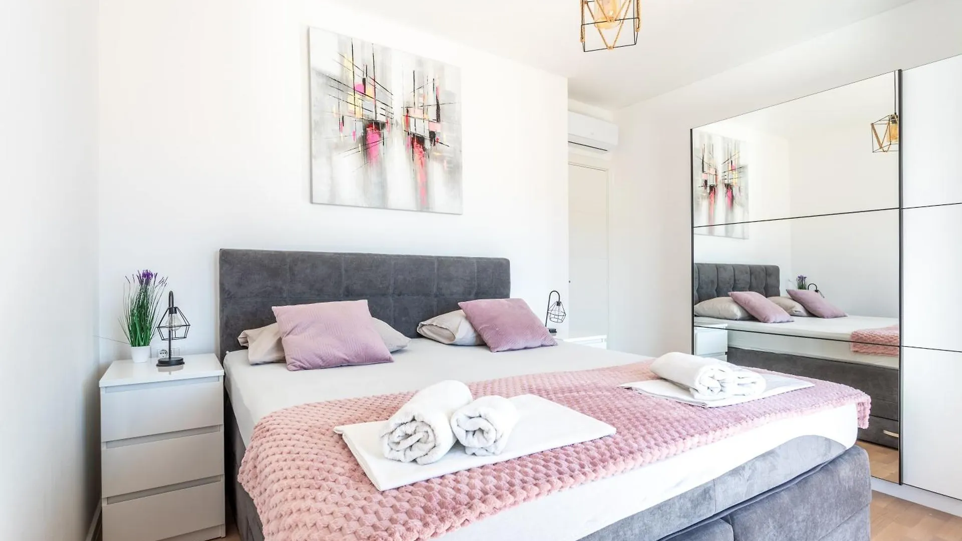 New Luxury 3-Bedroom Penthouse With Huge Terrace Split