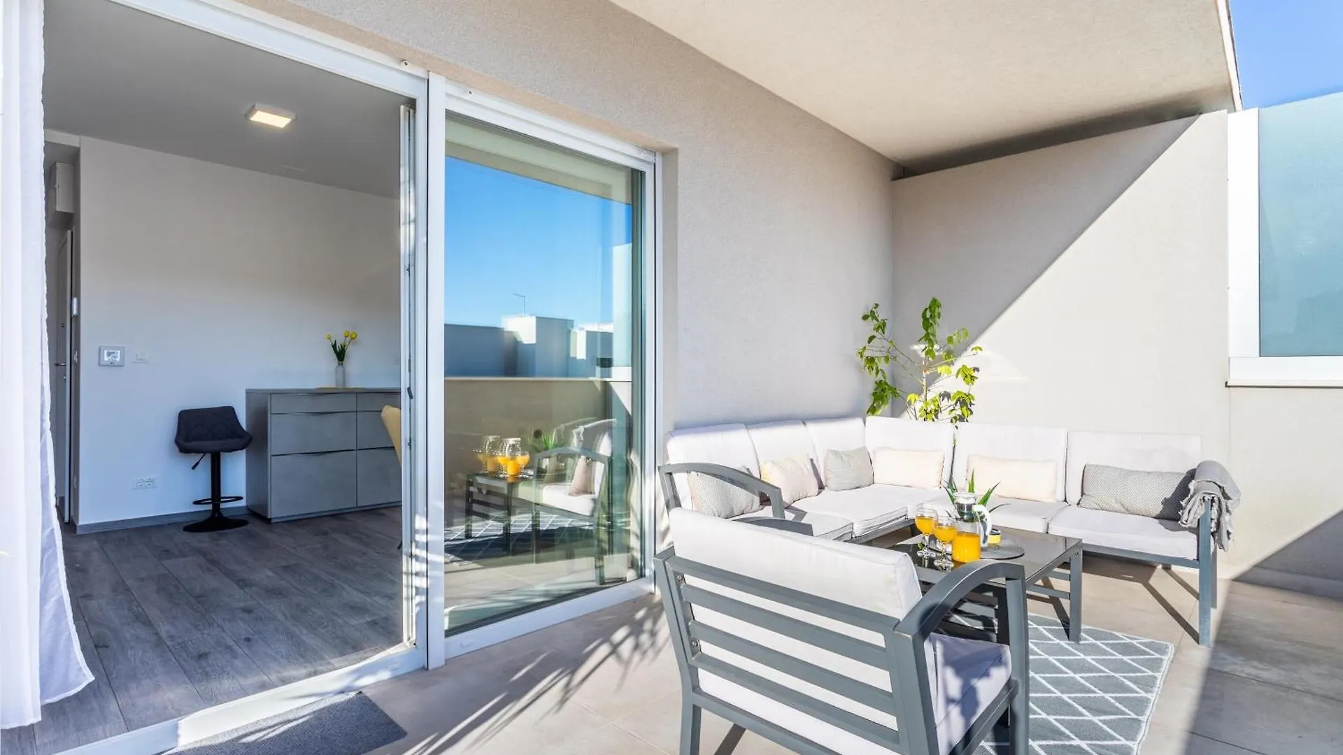 New Luxury 3-Bedroom Penthouse With Huge Terrace Split