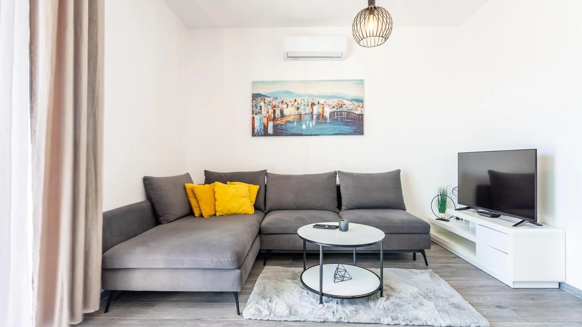 New Luxury 3-Bedroom Penthouse With Huge Terrace Split Croatia